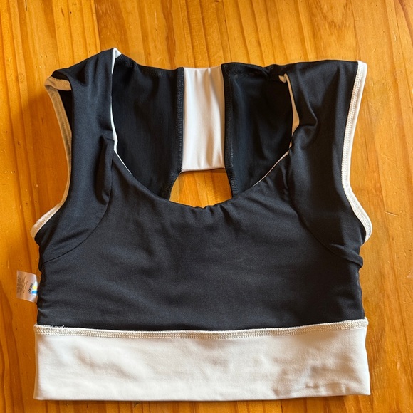 Women's Cream Sports Bra - Picture 5 of 6